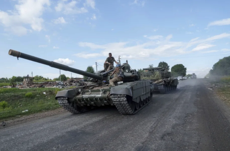 Танки в Курській області